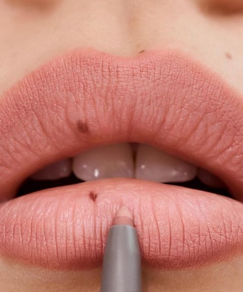 Олівець для губ REFY Lip Sculpt Oat RF13 фото