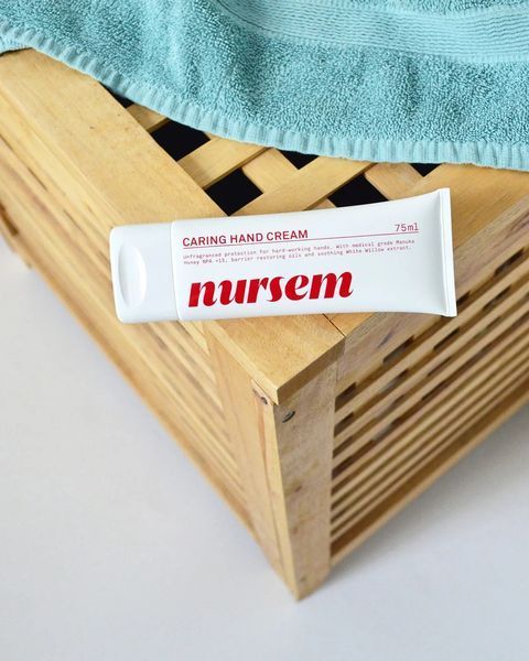Зволожуючий крем для рук без запаху Nursem Caring Hand Cream Unfragranced NR02 фото